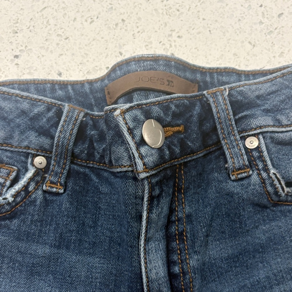 Joe's Short Jeans Classic Indigo Denim for women